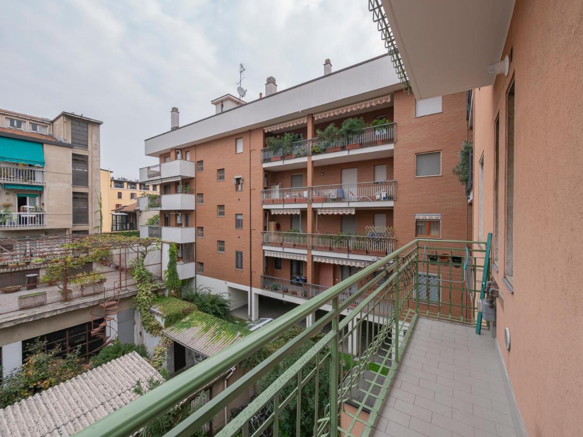 Ihost Flat - Sestini 11 Apartment Milan Luaran gambar